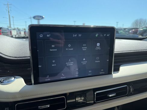 Certified 2023 Lincoln Aviator Black Label image 36