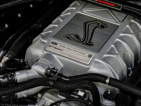 Used 2022 Ford Mustang Shelby GT500 w/ Technology Package RWD image 92