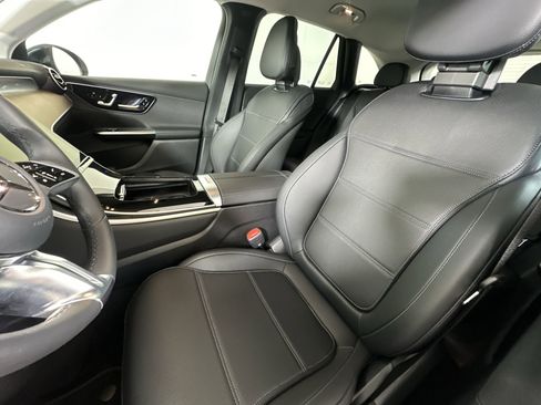New 2025 Mercedes-Benz GLC 350e 4MATIC image 11