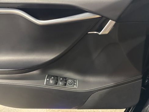 Used 2018 Tesla Model S 75D image 10