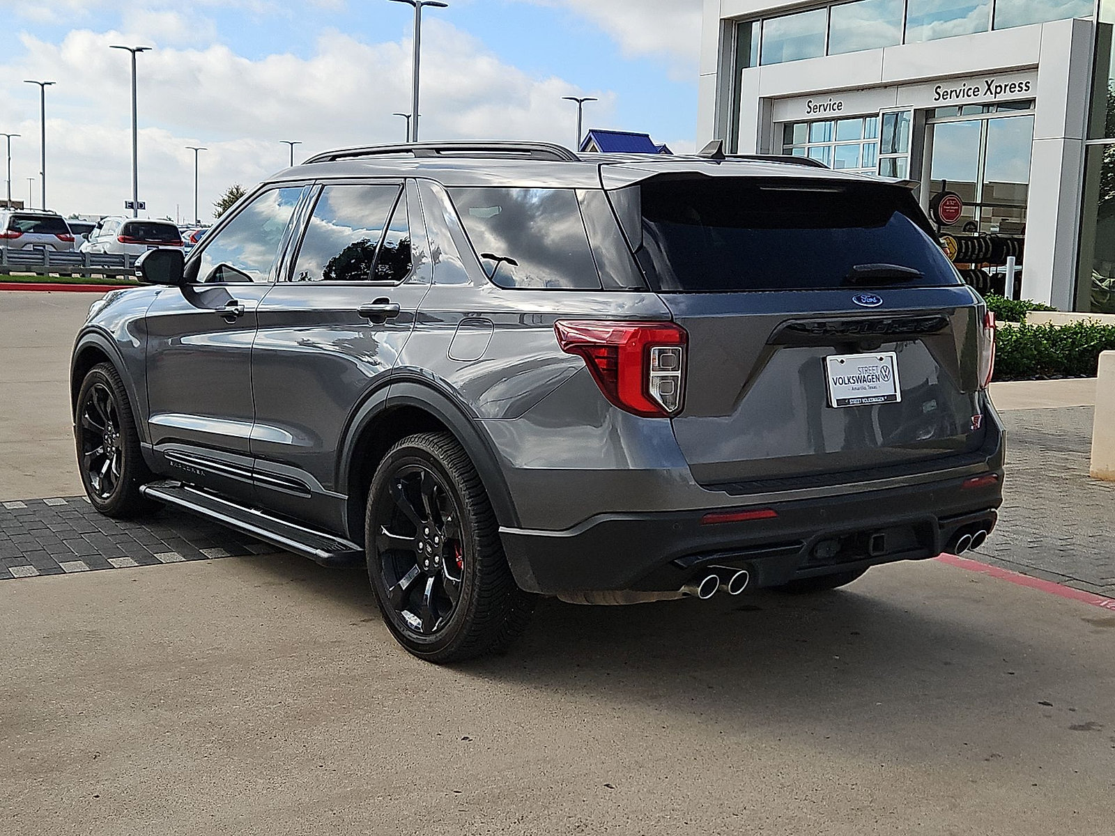 Used 2023 Ford Explorer ST w/ Equipment Group 401A AWD/4WD image 6