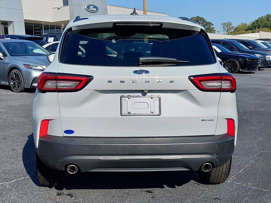 Used 2025 Ford Escape ST-Line AWD/4WD image 5