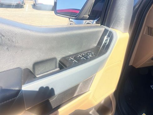 Used 2023 Ford F150 XLT RWD image 10