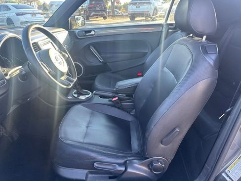 Used 2013 Volkswagen Beetle 2.5 FWD image 5
