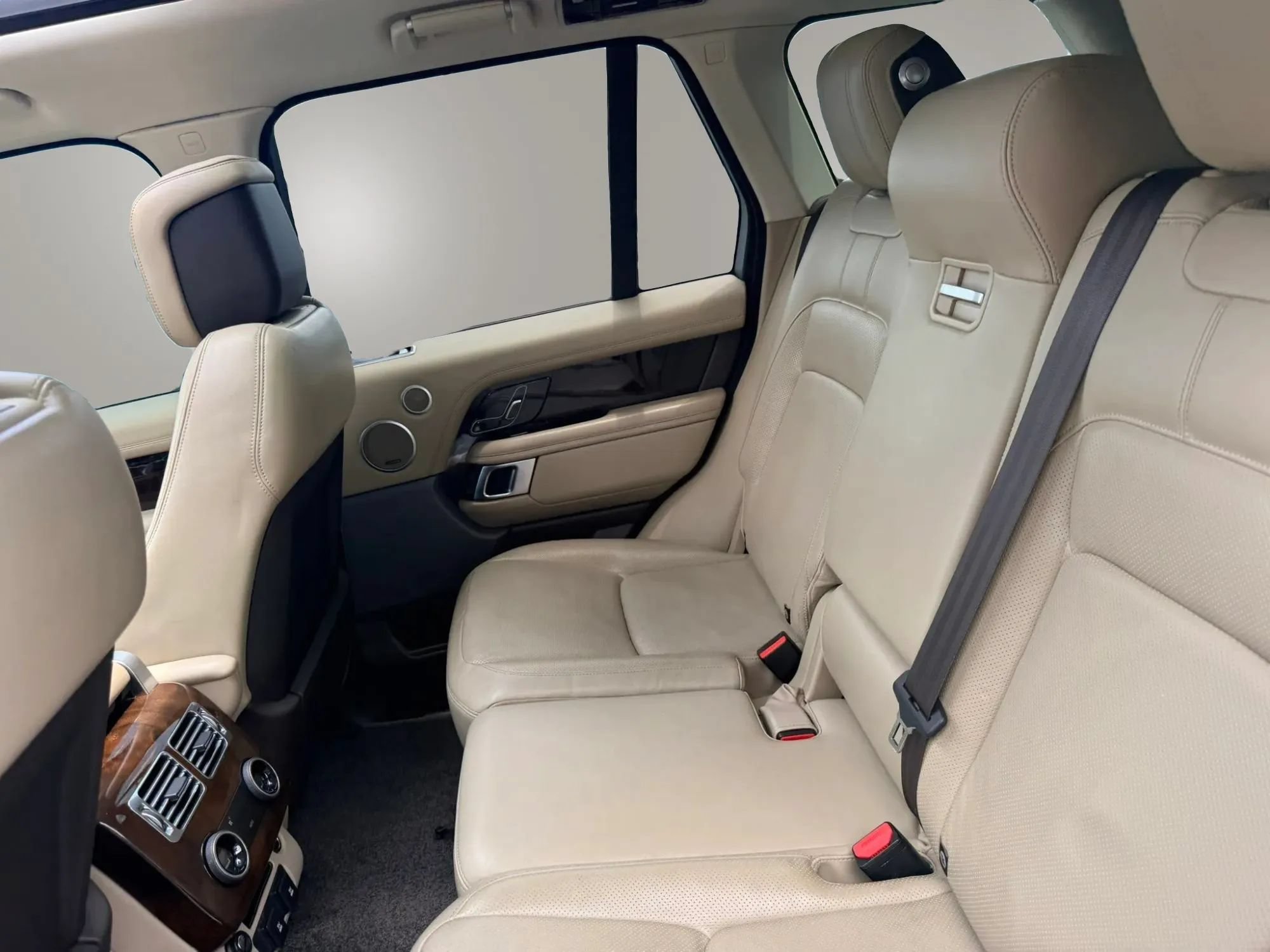 Used 2020 Land Rover Range Rover HSE AWD/4WD image 18