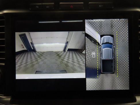 Used 2023 Ford F150 XLT w/ Equipment Group 302A High image 13