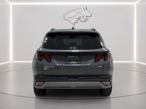 Certified 2025 Hyundai Tucson SEL AWD/4WD image 4