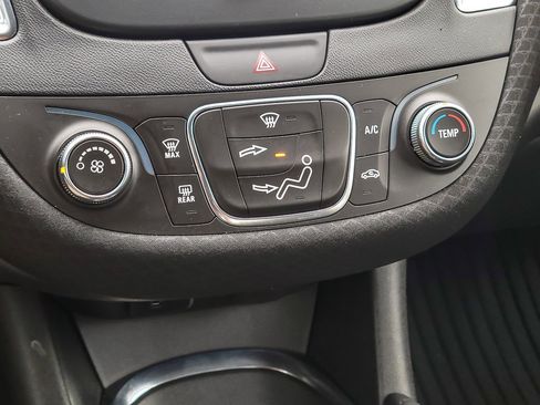 Certified 2017 Chevrolet Malibu LT image 13