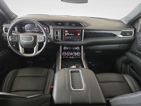 Used 2023 GMC Yukon XL Denali w/ Max Trailering Package AWD/4WD image 9