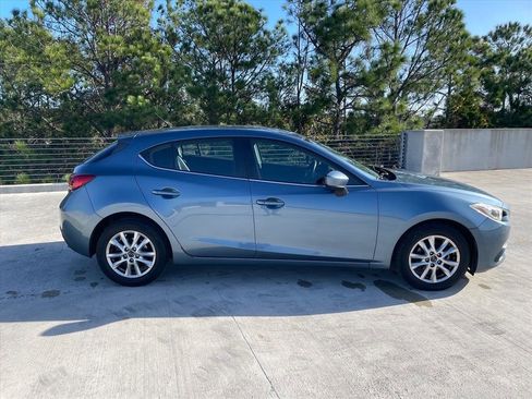 Used 2014 MAZDA MAZDA3 i Touring image 8