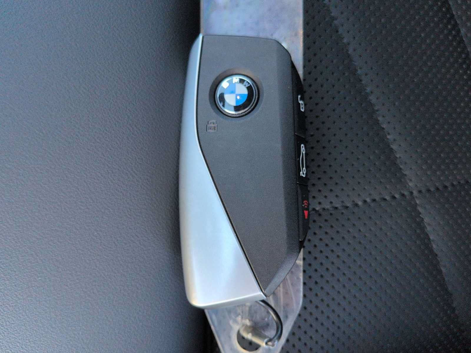 Used 2026 BMW X2 xDrive28i w/ Technology Package AWD/4WD image 37