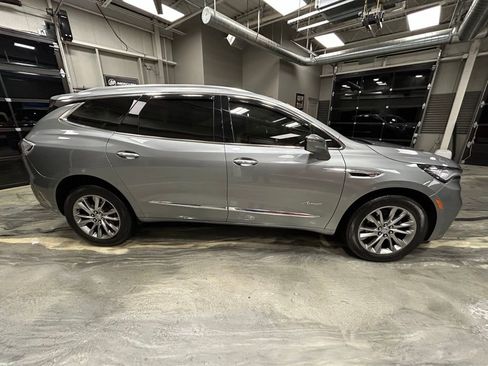 Used 2023 Buick Enclave Avenir w/ Avenir Technology Package image 33