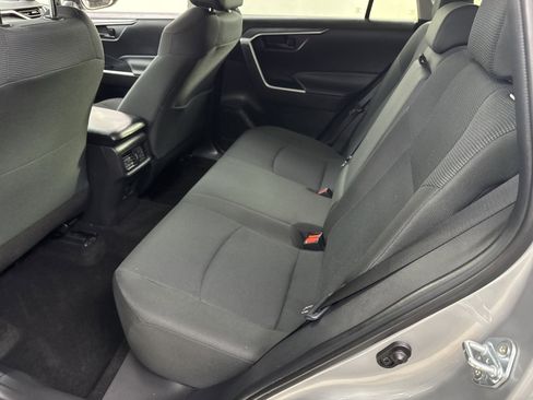 Used 2025 Toyota RAV4 LE AWD/4WD image 33
