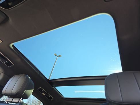 New 2026 Land Rover Range Rover Sport SE image 30