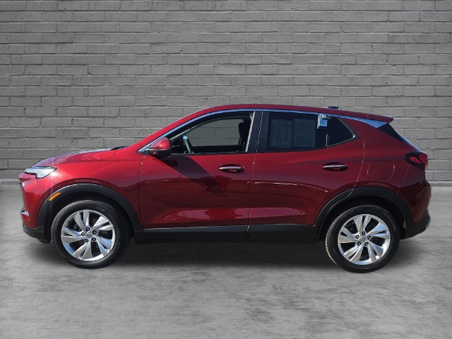 Used 2024 Buick Encore GX Preferred w/ Comfort Package FWD image 2
