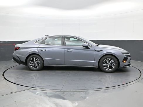 New 2026 Hyundai Sonata Blue image 4