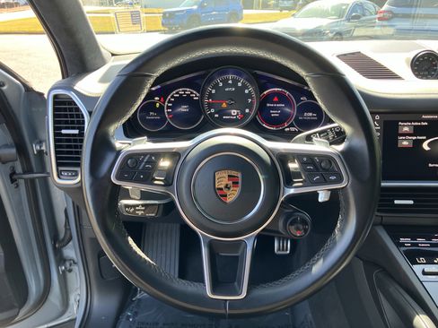 Used 2021 Porsche Cayenne GTS image 20