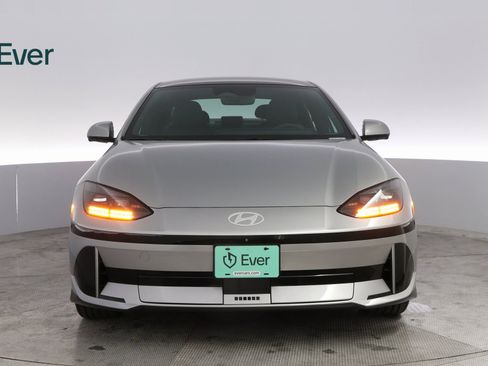 Used 2023 Hyundai Ioniq 6 Limited image 3