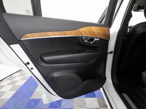 Used 2023 Volvo XC90 B6 Plus w/ Protection Package Premier image 12