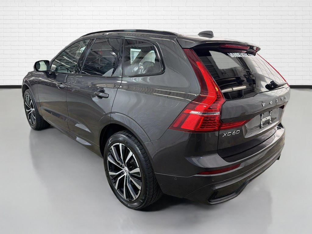 Used 2025 Volvo XC60 B5 Plus AWD/4WD image 7