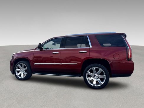 Used 2020 Cadillac Escalade Luxury image 34