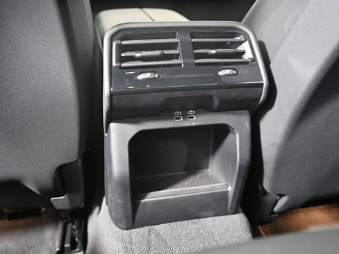 Certified 2025 BMW 530i xDrive w/ Premium Package image 30