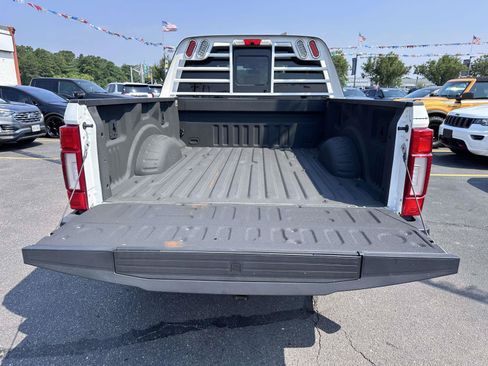 Used 2022 Ford F250 Lariat w/ Lariat Ultimate Package AWD/4WD image 8