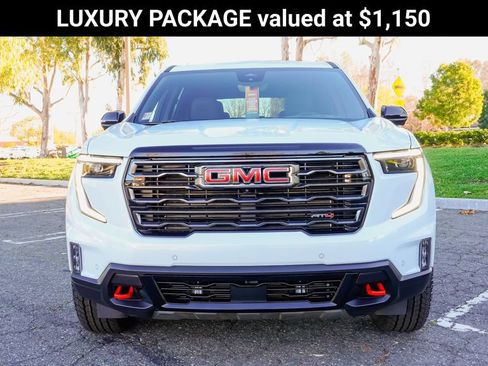 Used 2026 GMC Acadia AT4 w/ Super Cruise Package AWD/4WD image 5