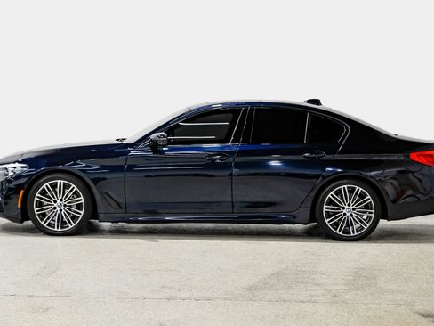 Used 2019 BMW 540i xDrive w/ M Sport Package image 9