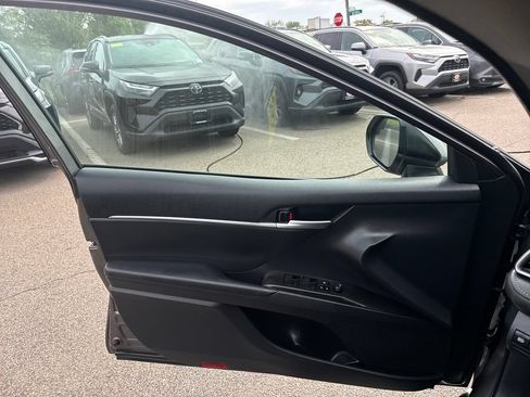 Used 2024 Toyota Camry SE w/ Cold Weather Package FWD image 32