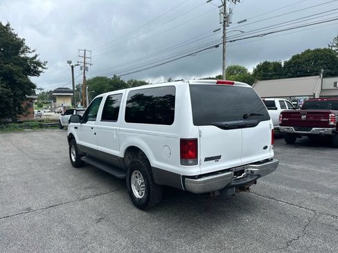 Used 2002 Ford Excursion XLT AWD/4WD image 3