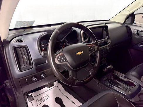 Used 2020 Chevrolet Colorado Z71 w/ Z71 Midnight Edition AWD/4WD image 9