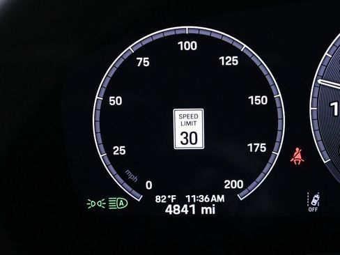 Used 2025 Porsche 911 Carrera w/ Sport Chrono Package image 13