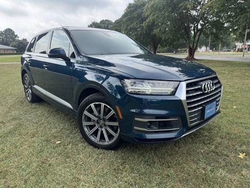 Used 2018 Audi Q7 3.0T Prestige AWD/4WD image 3