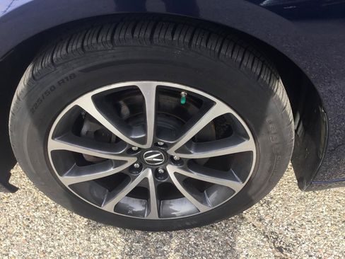 Used 2017 Acura TLX w/ Technology Package FWD image 13