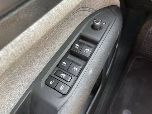 Used 2024 Jeep Compass Latitude AWD/4WD image 23