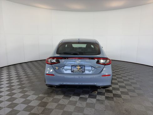 Used 2022 Honda Civic Sport Touring image 9