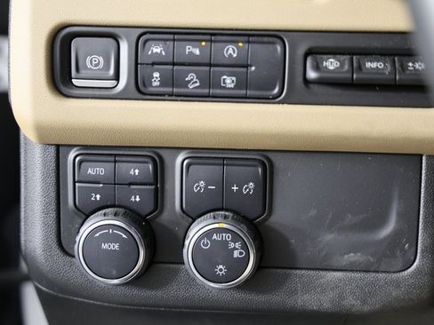 Used 2024 Chevrolet Tahoe Premier image 20