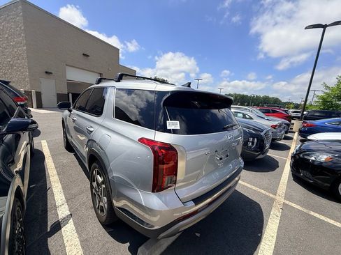 Used 2023 Hyundai Palisade Limited AWD/4WD image 4