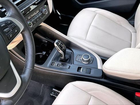 Used 2020 BMW X1 sDrive28i w/ Convenience Package FWD image 17