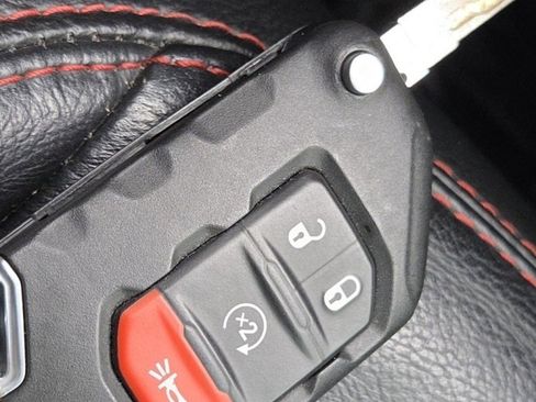 Used 2018 Jeep Wrangler Unlimited Rubicon image 38