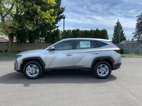 New 2026 Hyundai Tucson SE AWD/4WD image 2