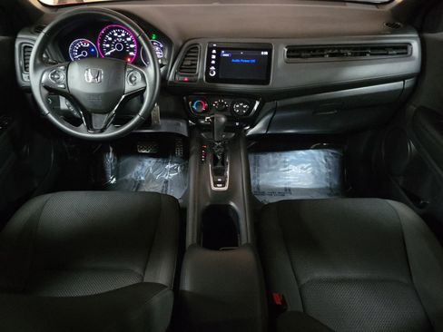 Used 2020 Honda HR-V Sport image 11