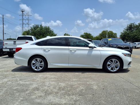 Certified 2020 Honda Accord LX image 9