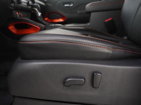 Used 2023 Nissan Frontier PRO-4X image 25