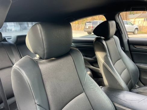 Used 2018 Honda Accord Sport image 31