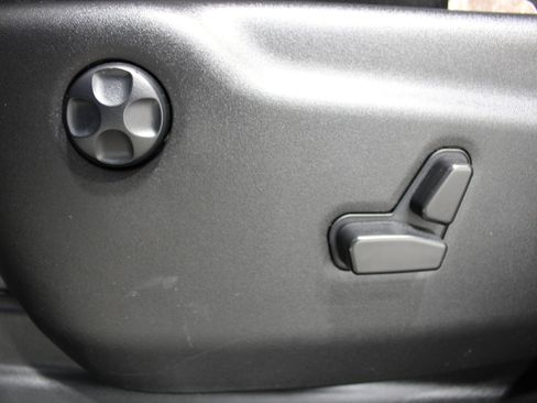 Used 2023 Dodge Durango GT RWD image 4