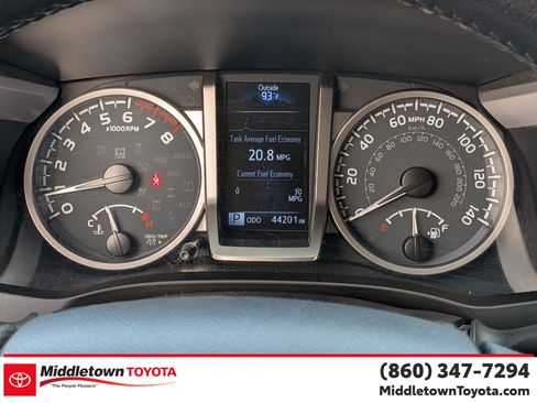 Certified 2020 Toyota Tacoma SR5 AWD/4WD image 21