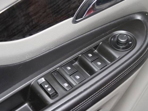 Used 2016 Buick Encore AWD image 10