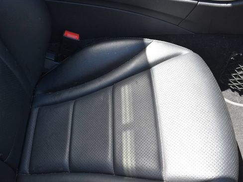 Used 2018 Mercedes-Benz C 300 4MATIC Sedan image 22